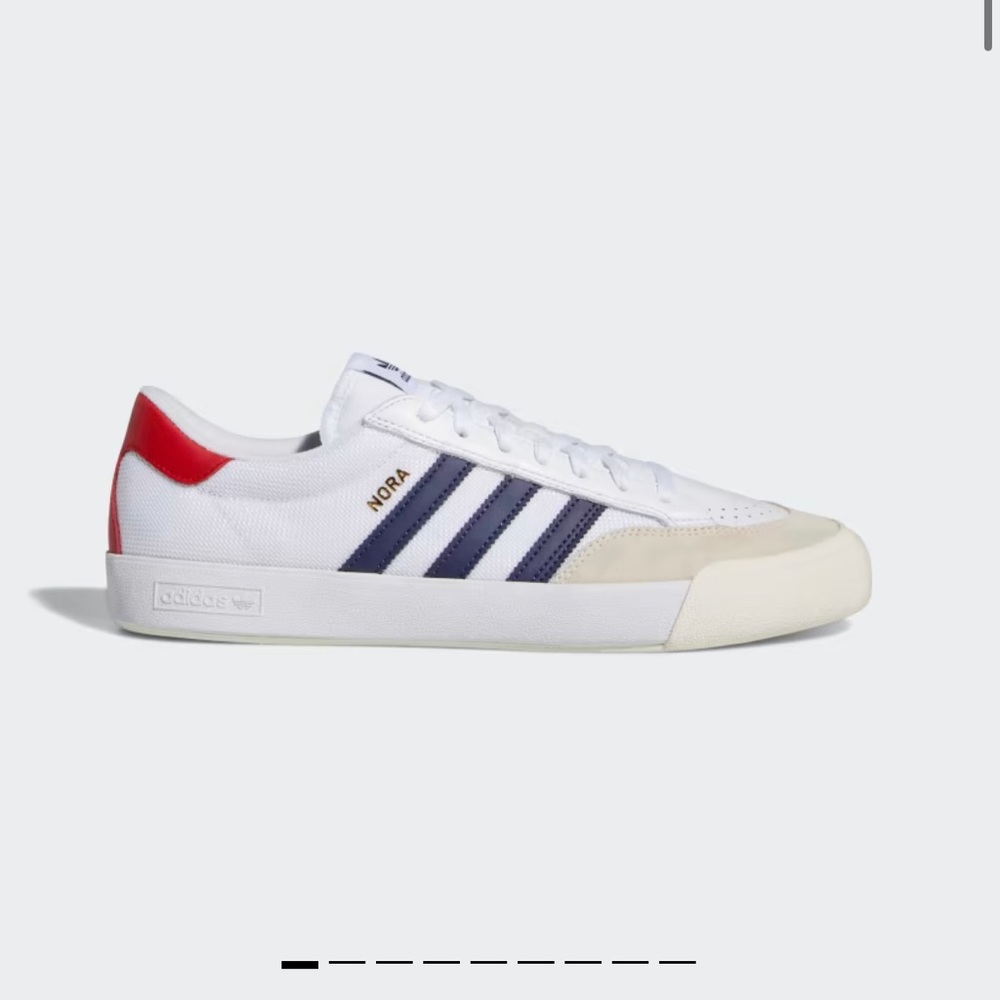 NIB Adidas Nora shoe
